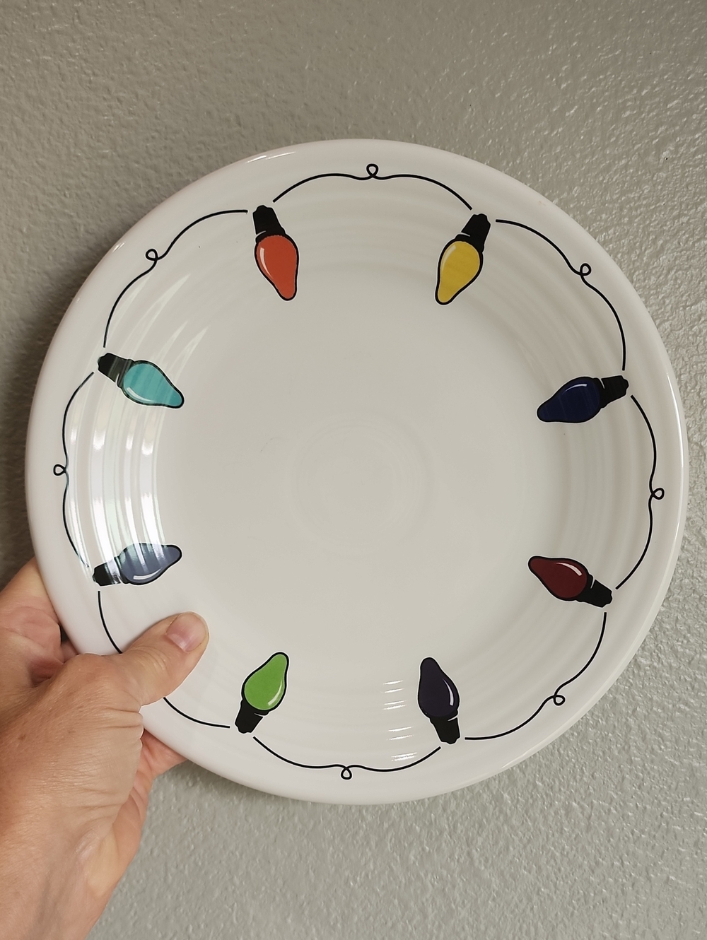 FIESTA "STRING OF CHRISTMAS LIGHTS" PLATE